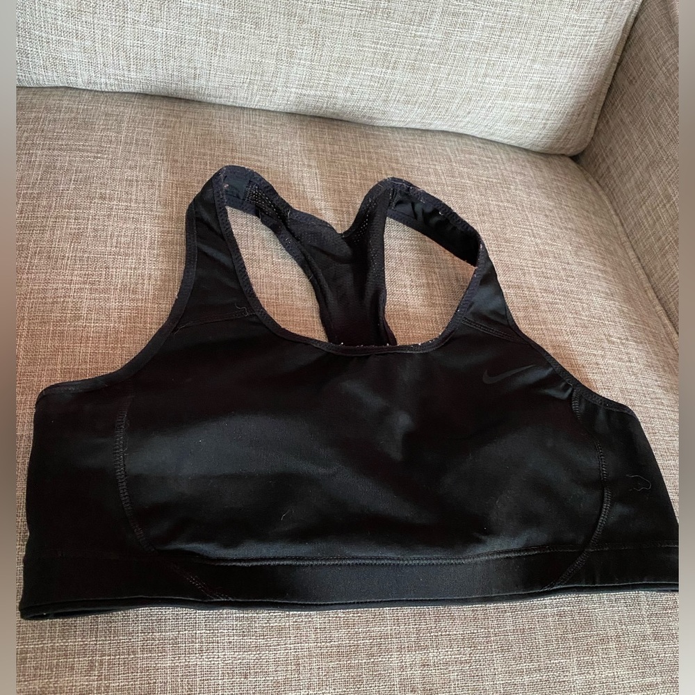 Nike DRI-FIT Sports Bra